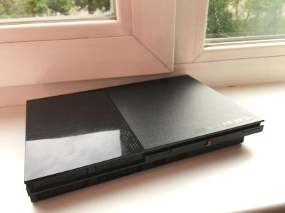 Лот: 9823779. Фото: 1. PlayStation 2 slim (прошита). Игровые приставки, консоли