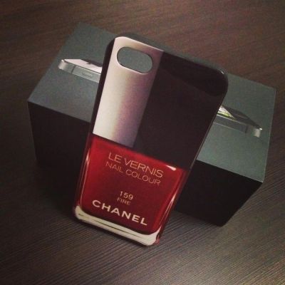 Лот: 3946622. Фото: 1. Чехол для iphone 5/5s Chanel. Чехлы, бамперы