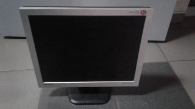 Лот: 10909414. Фото: 1. Монитор Samsung 710V (17’’). ЖК-мониторы