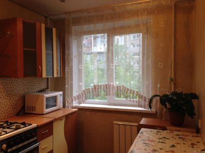 Лот: 4385614. Фото: 1. Сдам 2-х комн квартиру Октябрьский... Квартиры, студии