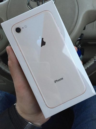 Лот: 10628952. Фото: 1. Смартфон Apple iPhone 8 64gb gold... Смартфоны