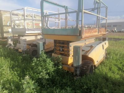 Лот: 20614802. Фото: 1. Подъёмник ножничный. Строительное
