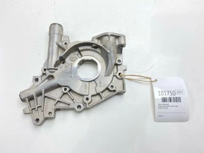Лот: 24862317. Фото: 1. Насос масляный Mazda Mpv 2000... Двигатель и элементы двигателя