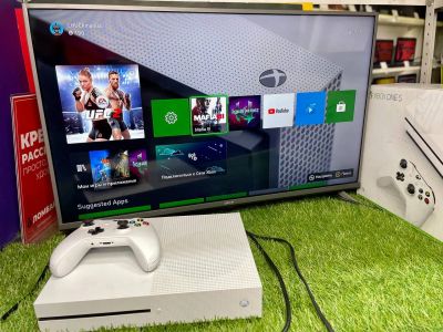 Лот: 19076103. Фото: 1. Xbox one s 1tb полный комплект... Консоли