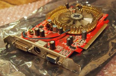 Лот: 4257353. Фото: 1. MSI Radeon X1600 Pro 500Mhz PCI-E... Видеокарты