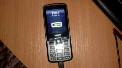 Лот: 9725547. Фото: 1. Philips xenium x2300. Кнопочные мобильные телефоны