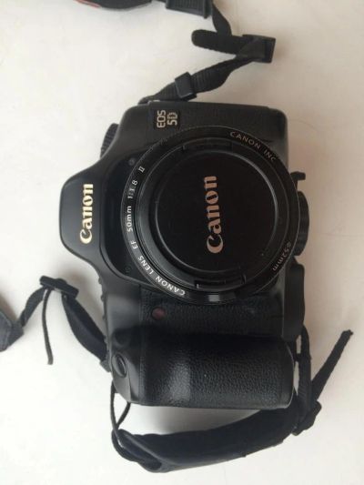Лот: 7521464. Фото: 1. Canon EOS 5D+EF 50 f/1,8. Цифровые зеркальные