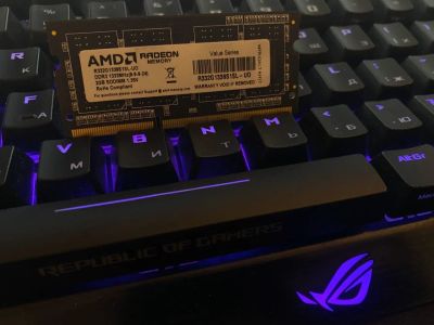 Лот: 15209596. Фото: 1. AMD Radeon Memory DDR3L 2GB. Оперативная память