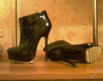 Лот: 2206081. Фото: 1. Ботильоны копия ив сен лоран р-р... Ботильоны, полусапожки