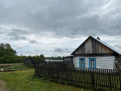 Лот: 11836881. Фото: 1. Дом в деревне на берегу реки Кан. Дома