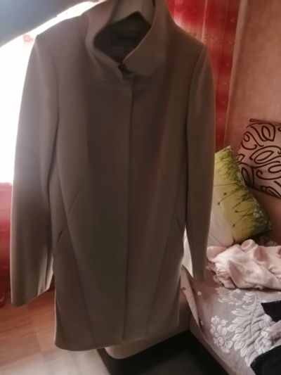 Лот: 19394317. Фото: 1. Пальто женское Dekka 46 размер. Верхняя одежда