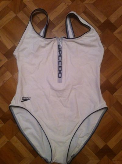 Лот: 9482148. Фото: 1. Закрытый купальник Speedo 48 размер. Купальники