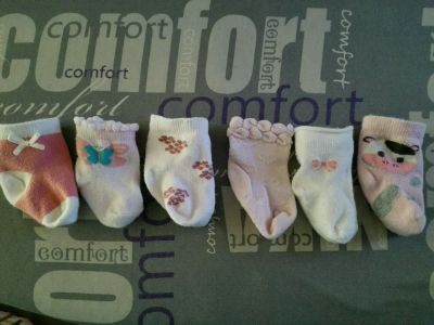 Лот: 11965049. Фото: 1. Носки для новорожденной. Ползунки, распашонки и др.
