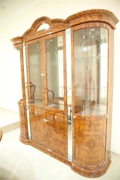 Лот: 1132009. Фото: 1. Шкаф-буфет. Гостиные, стенки, горки
