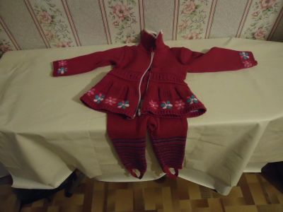 Лот: 10747046. Фото: 1. Костюмчик трикотажный. Свитера, худи, толстовки