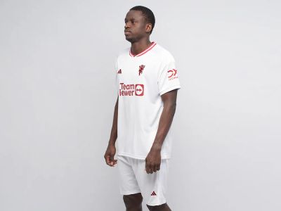 Лот: 21143920. Фото: 1. Футбольная форма Adidas FC Man... Форма