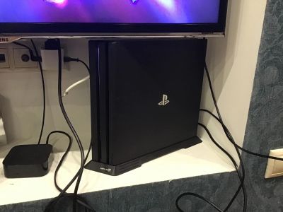 Лот: 14979891. Фото: 1. PS4 Pro. Игровые приставки, консоли