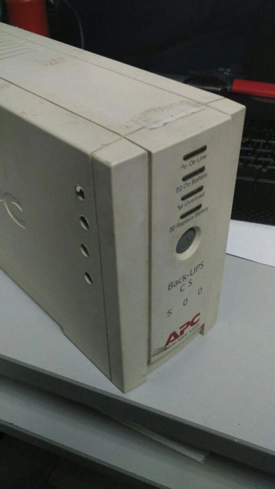 Лот: 12341075. Фото: 1. APC Back-UPS CS 500 ИБП, Источник... ИБП, аккумуляторы для ИБП