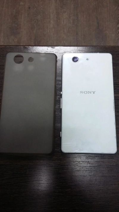 Лот: 8711502. Фото: 1. Sony Xperia Z3 Compact. Смартфоны