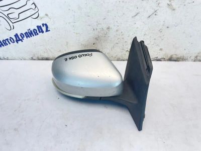 Лот: 25305404. Фото: 1. зеркало Ford Focus CB8. Двигатель и элементы двигателя