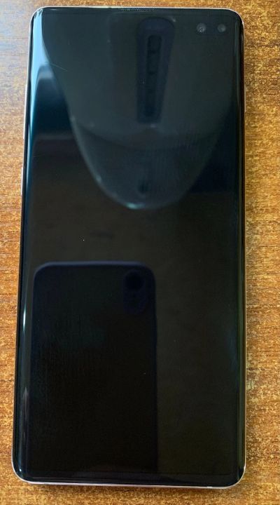 Лот: 18675431. Фото: 1. Samsung s10 plus. Смартфоны