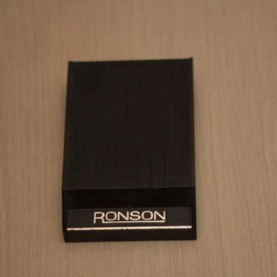 Лот: 4182920. Фото: 1. Зажигалка Ronson. Предметы интерьера и быта