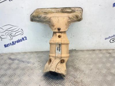 Лот: 25026172. Фото: 1. коллектор выпускной Nissan Qashqai... Двигатель и элементы двигателя