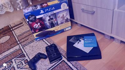 Лот: 17355875. Фото: 1. Ps4 playstation slim 5.05 прошитая. Консоли