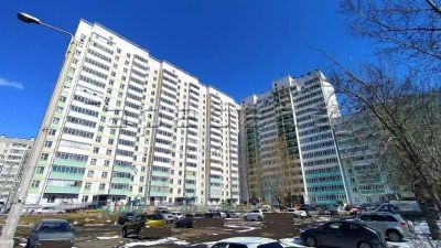 Лот: 20276190. Фото: 1. 2-комнатная квартира на ул. Калинина... Квартиры, студии