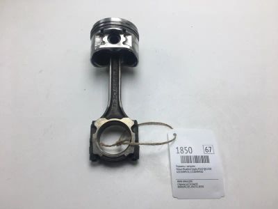 Лот: 20374139. Фото: 1. Поршень с шатуном Nissan Bluebird... Двигатель и элементы двигателя