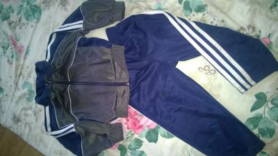 Лот: 9673356. Фото: 1. спортивный костюм на мальчика. Костюмы, пиджаки, комбинезоны