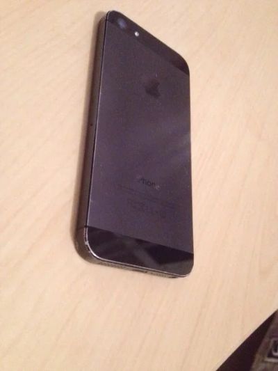 Лот: 5133736. Фото: 1. Iphone 5 16gb черный (в подарок... Смартфоны