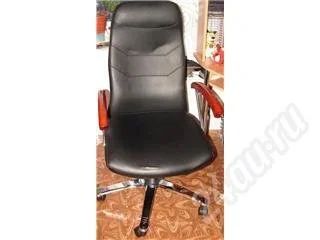 Лот: 342571. Фото: 1. Офисный стул черного цвета. Другое (офисная мебель и домашние кабинеты)