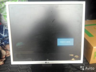 Лот: 6208984. Фото: 1. ЖК-монитор 19" LG,есть дефекты... ЖК-мониторы