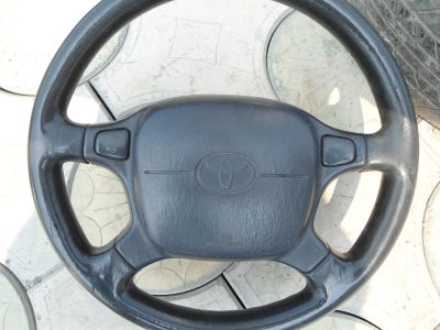Лот: 11835275. Фото: 1. Руль Toyota. Салон