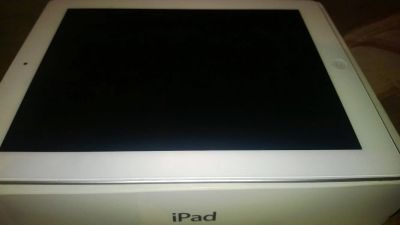 Лот: 3277241. Фото: 1. iPad 2.16gb wifi на гарантии. Планшеты