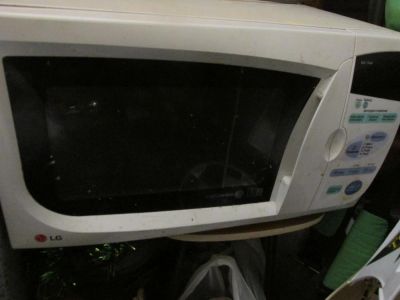 Лот: 7082430. Фото: 1. печь микроволовая LG. Микроволновки, мини-печи