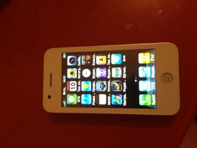 Лот: 3061623. Фото: 1. IPhone 4. Смартфоны
