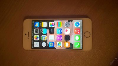 Лот: 4945691. Фото: 1. iPhone 5S Gold LTE 16 GB PCT. Смартфоны