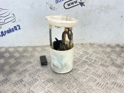 Лот: 25404392. Фото: 1. насос топливный Skoda Octavia... Топливная система