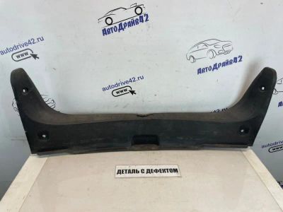Лот: 24766769. Фото: 1. накладка замка багажника Nissan... Двигатель и элементы двигателя