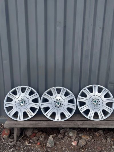 Лот: 25650773. Фото: 1. Колпак Skoda Octavia A5 (1Z5... Колпаки