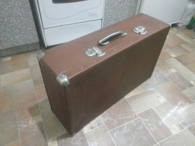 Лот: 7930716. Фото: 1. Старый винтажный ретро чемодан... Чемоданы и сумки дорожные