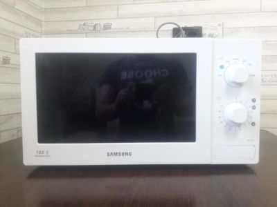 Лот: 11153635. Фото: 1. Микроволновая печь(свч) Samsung... Микроволновки, мини-печи