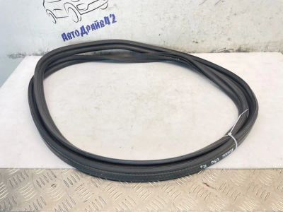 Лот: 25305425. Фото: 1. уплотнитель двери багажника Ford... Двигатель и элементы двигателя