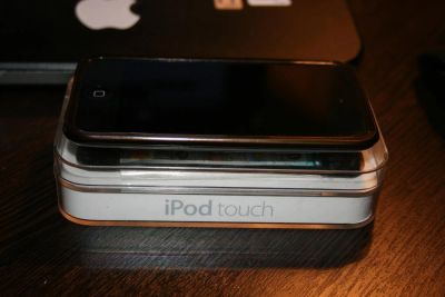 Лот: 3483146. Фото: 1. iPod touch 4 32GB Black + подарок. Плееры