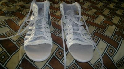 Лот: 4193174. Фото: 1. Летние сандалии Adidas. Сандалии