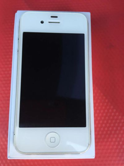 Лот: 6915219. Фото: 1. Apple iPhone 4S 16 Гб (Белый... Смартфоны