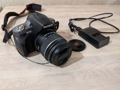 Лот: 20939263. Фото: 1. Зеркальный фотоаппарат sony с... Цифровые зеркальные