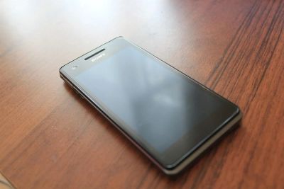 Лот: 3797560. Фото: 1. Sony Xperia V . Состояние отличное... Смартфоны